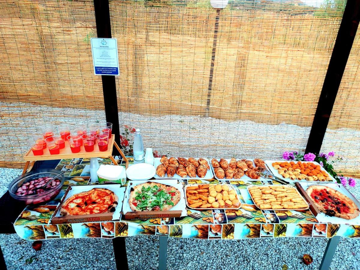 Parco Esmeralda - Family Residence E Breakfast 卡梅罗塔的码头 外观 照片